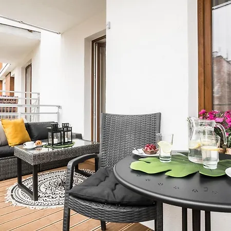 Rentplanet - Pulaskiego Apartment *